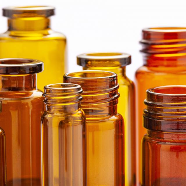 Amber tubular glass vials, low and neutral borosilicate — 4