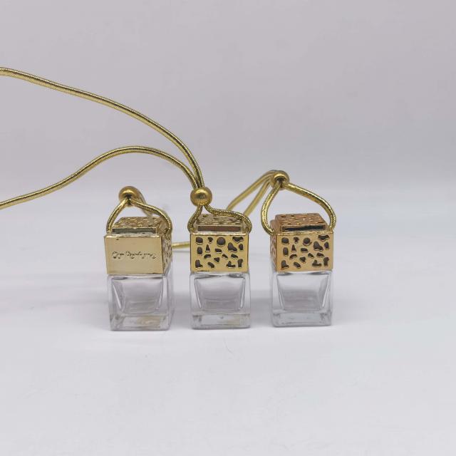 Car perfume glass bottles with wooden caps — 4