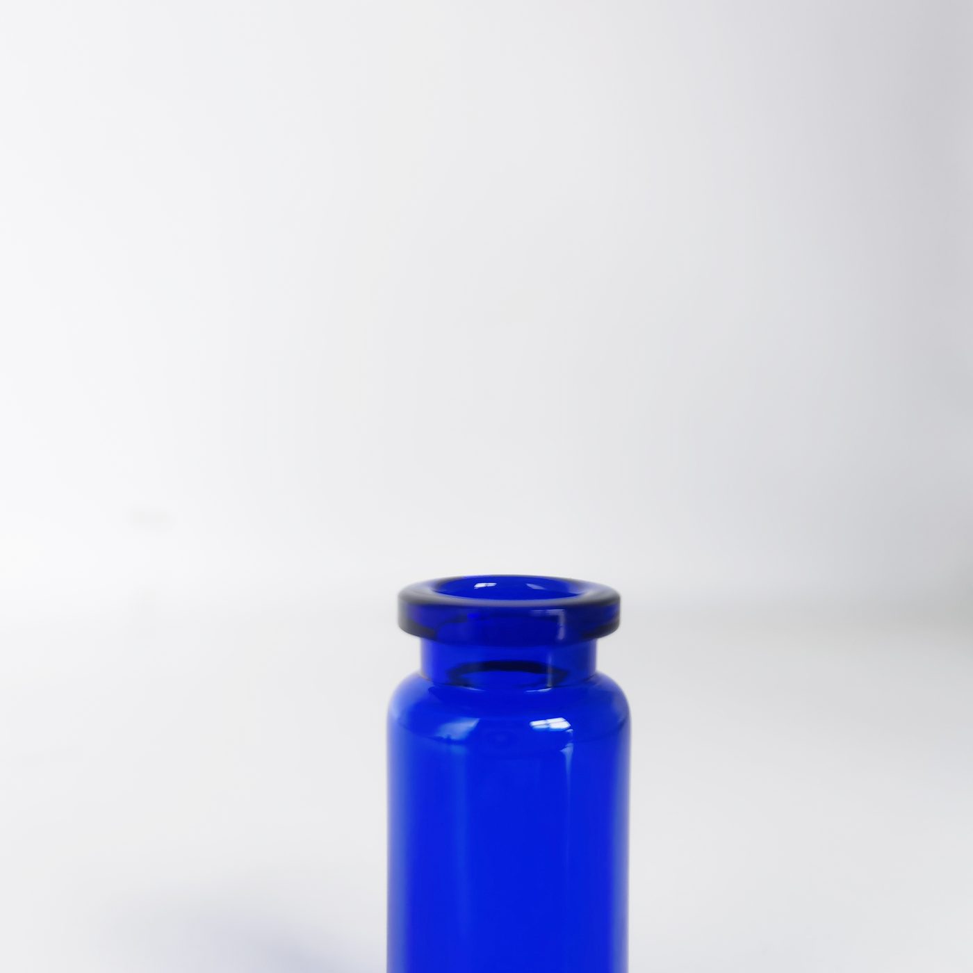 Blue glass sterile injection medicine vial — 3