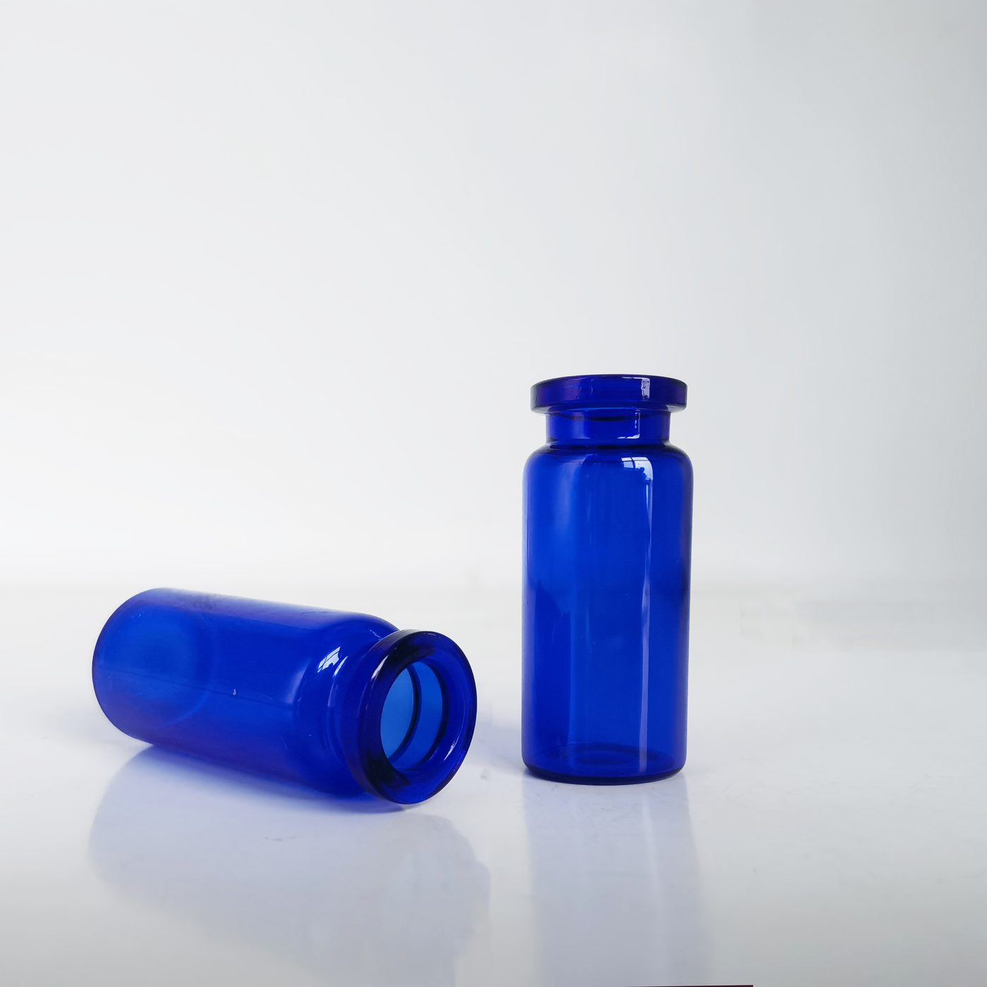 Blue glass sterile injection medicine vial — 5