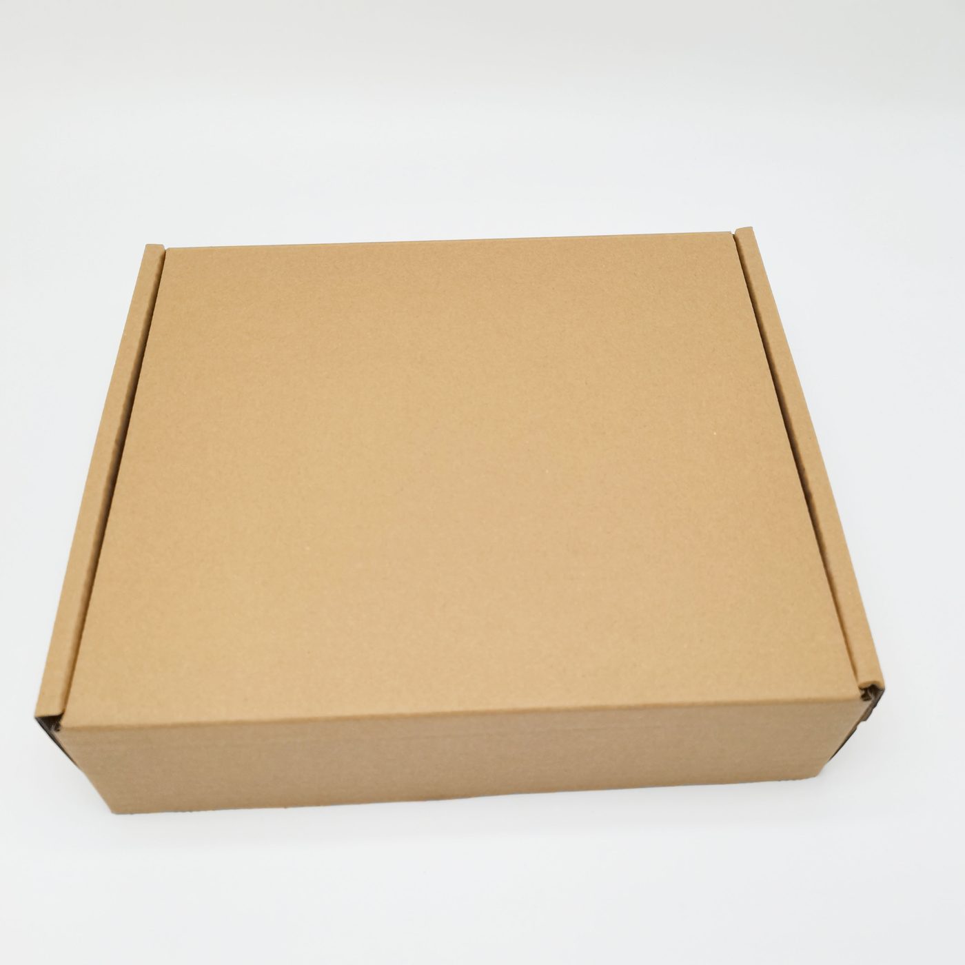 Folding carton for a single bottle — 5