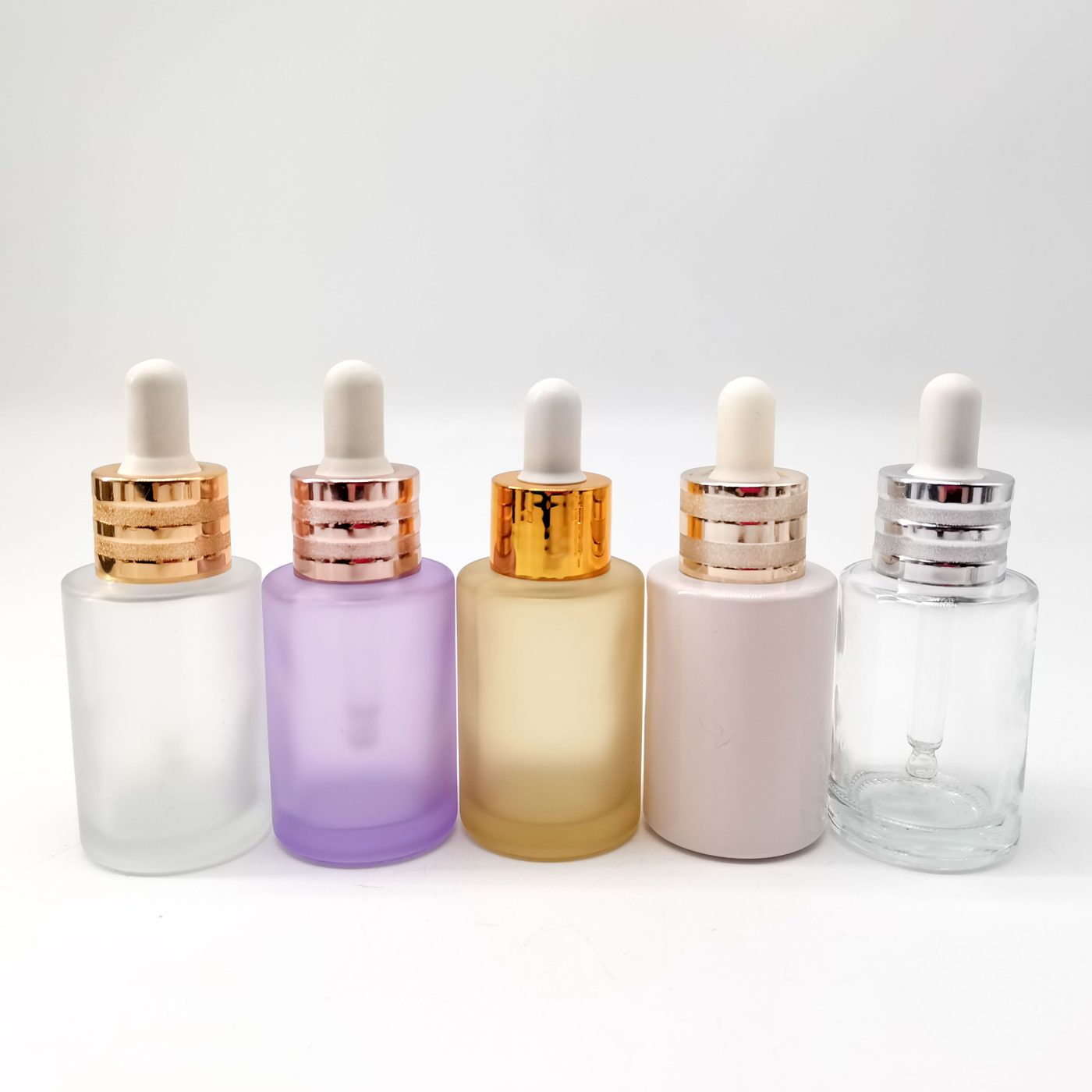 Reed diffuser bottle with gold collar — 3